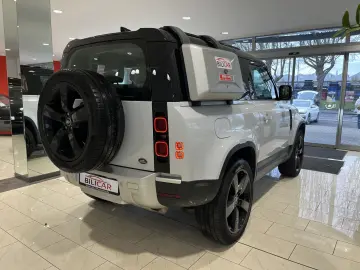 LAND ROVER Defender 90HSE AWD P400 AHK 360 PANO BOX&Leiter