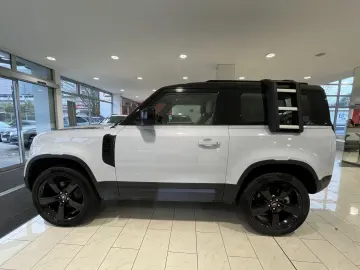 LAND ROVER Defender 90HSE AWD P400 AHK 360 PANO BOX&Leiter