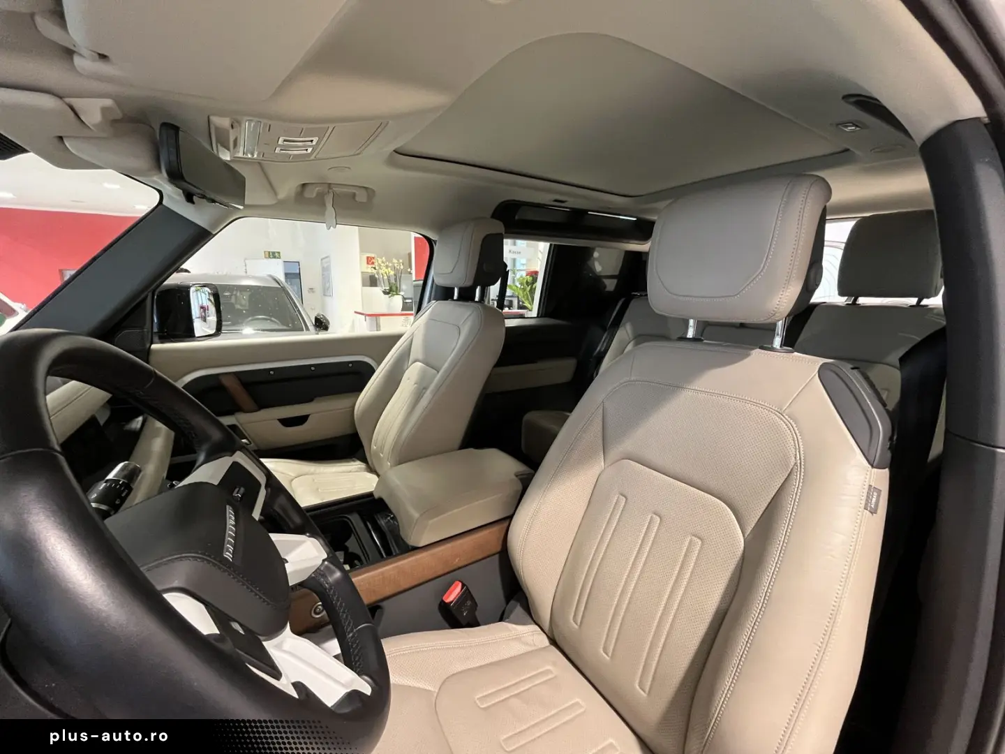 LAND ROVER Defender 90HSE AWD P400 AHK 360 PANO BOX&Leiter