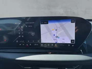 AUDI Q6 e-tron quattro 285 kW S-LINE