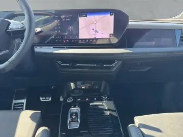 AUDI Q6 e-tron quattro 285 kW S-LINE