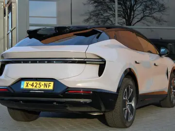 LOTUS Eletre EDS 450 4WD 112 kWh