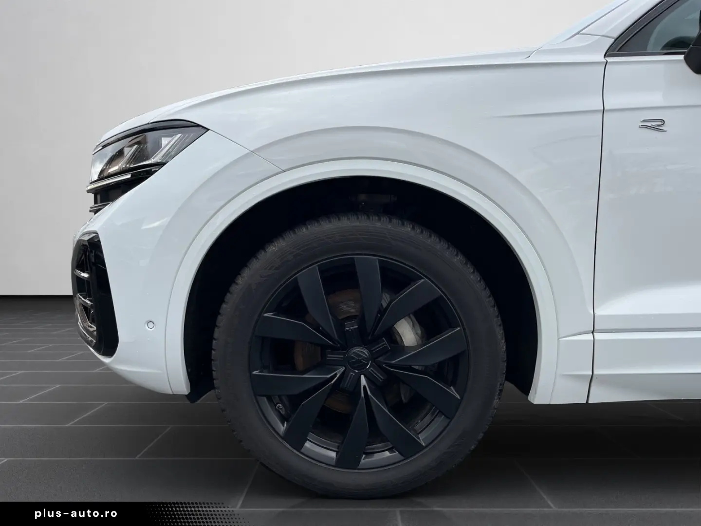 VW Touareg 3.0 TDI V6  R-Line  DSG 4Mot Panoramad.