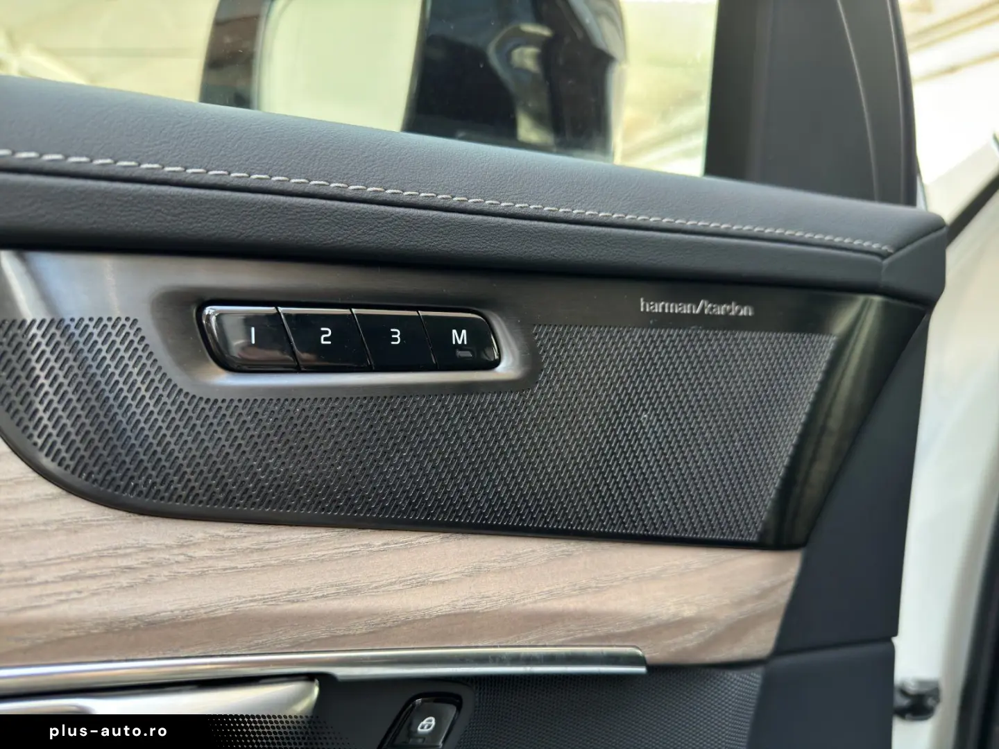 VOLVO XC90 T8 Twin Engine PHEV Plus Dark Recharge ACC