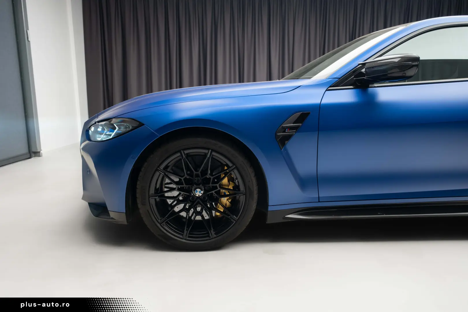 BMW M4 COMPETITION
