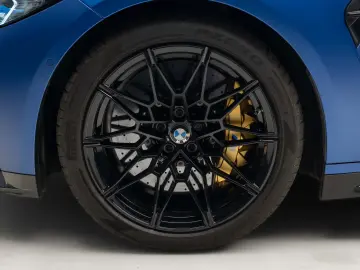 BMW M4 COMPETITION