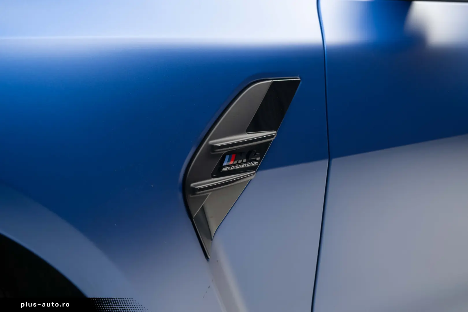 BMW M4 COMPETITION