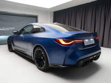 BMW M4 COMPETITION