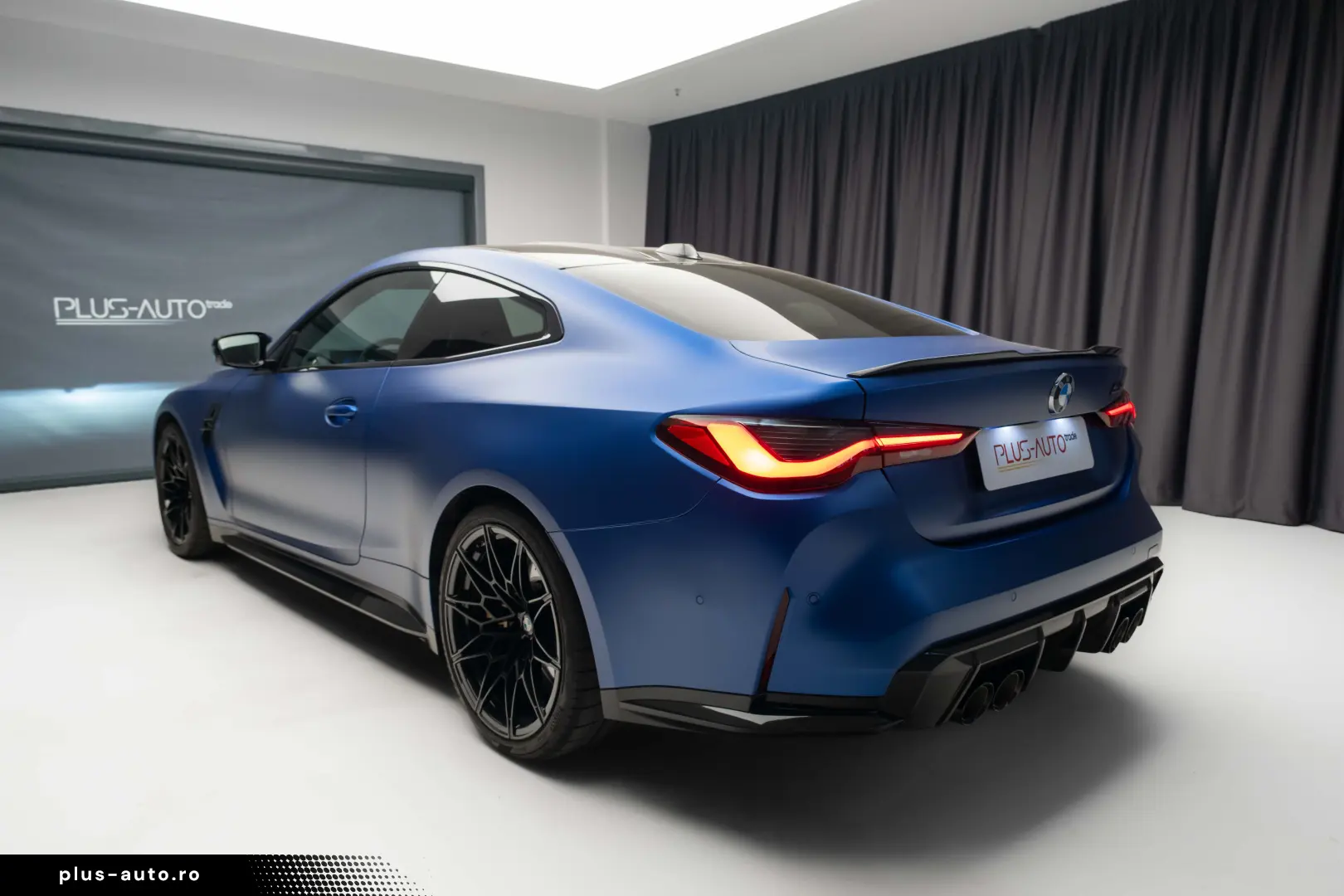 BMW M4 COMPETITION
