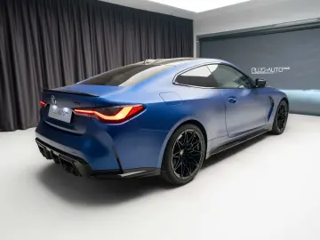 BMW M4 COMPETITION