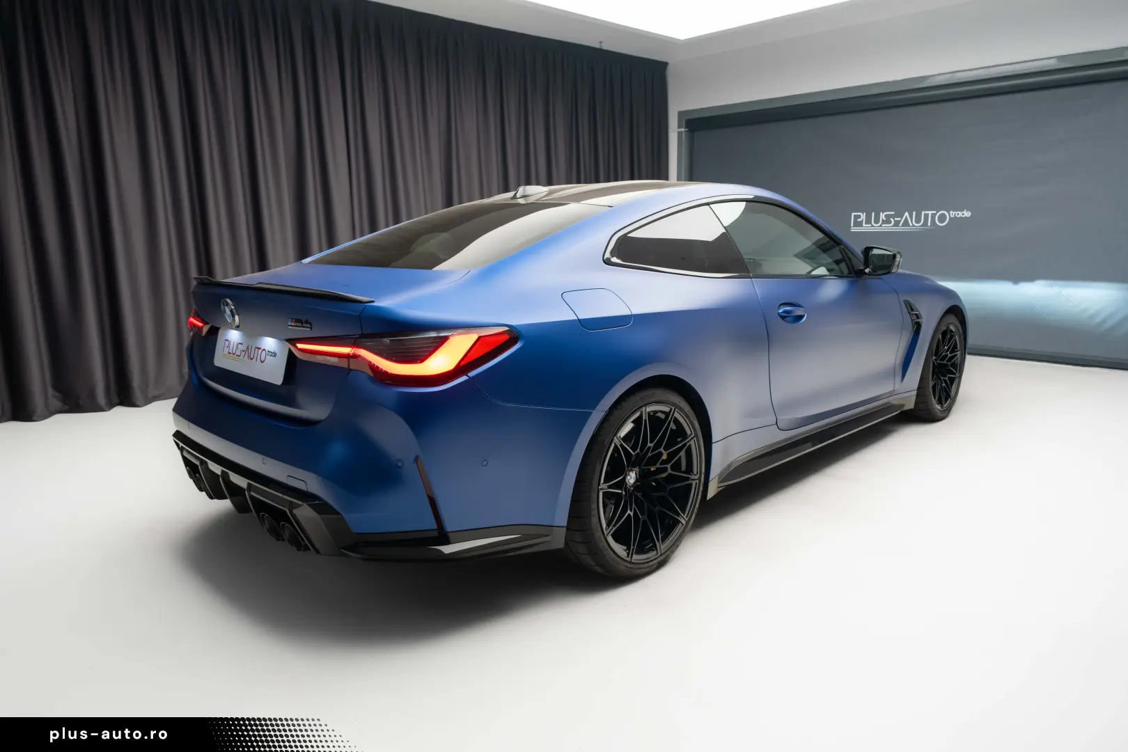 BMW M4 COMPETITION