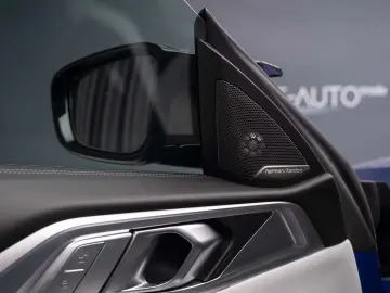 BMW M4 COMPETITION