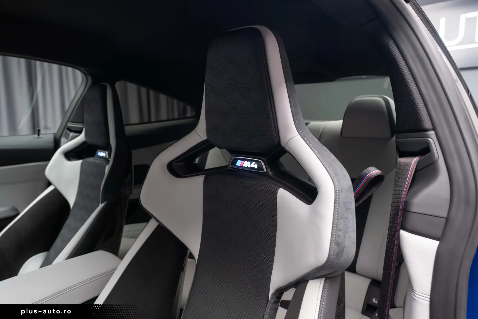 BMW M4 COMPETITION