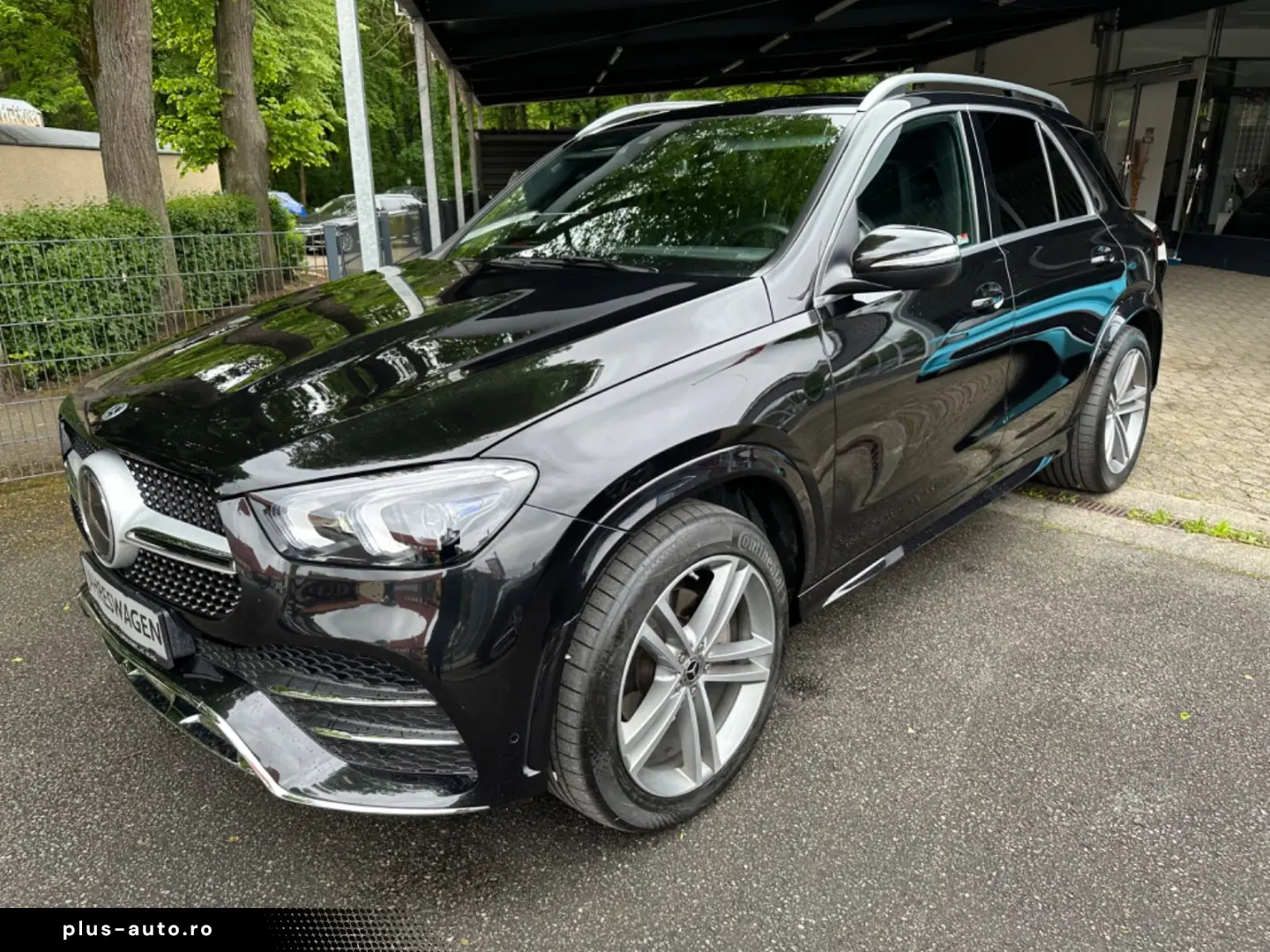 MERCEDES-BENZ GLE 300 MBUX 4Matic Panorama AHK AMG MULTIBEAM