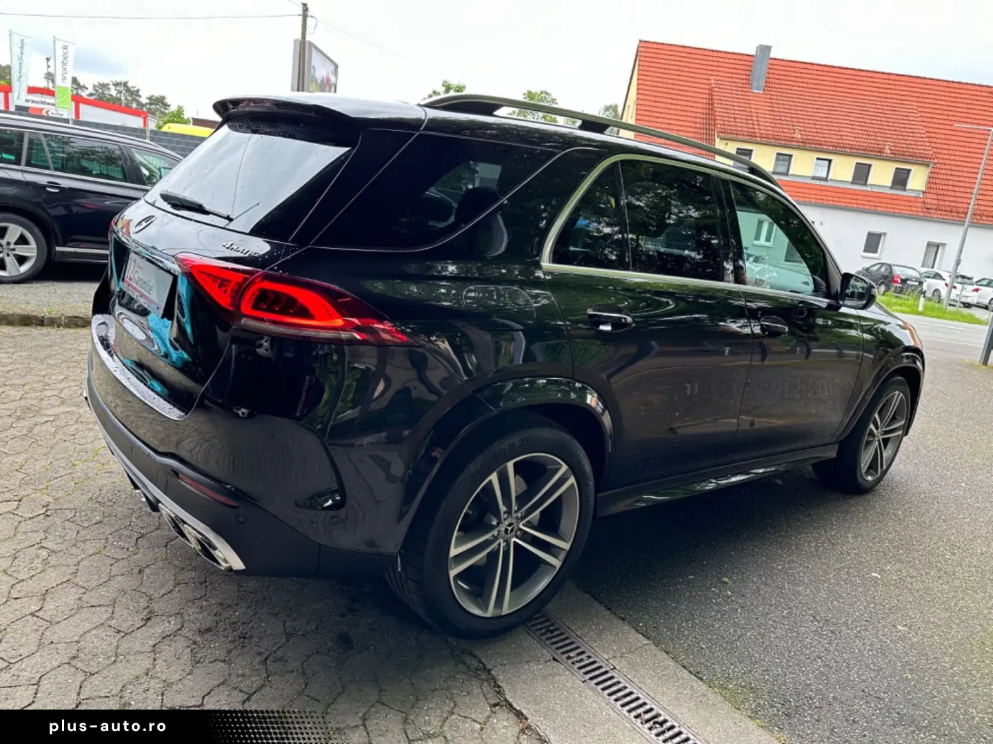 MERCEDES-BENZ GLE 300 MBUX 4Matic Panorama AHK AMG MULTIBEAM