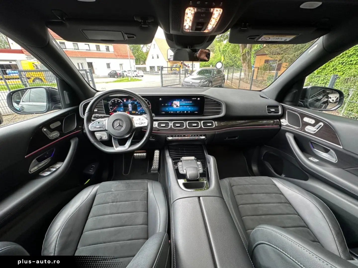 MERCEDES-BENZ GLE 300 MBUX 4Matic Panorama AHK AMG MULTIBEAM