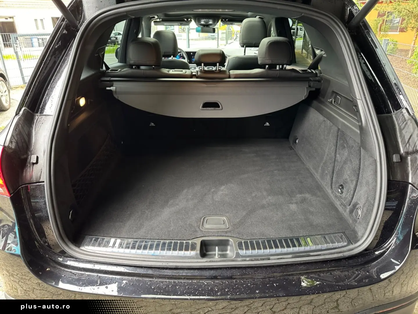 MERCEDES-BENZ GLE 300 MBUX 4Matic Panorama AHK AMG MULTIBEAM