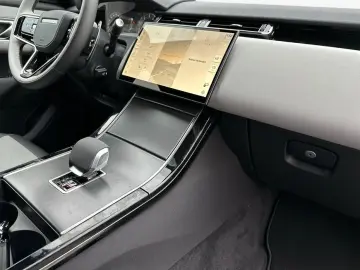 LAND ROVER Range Rover Velar P400e Dynamic SE