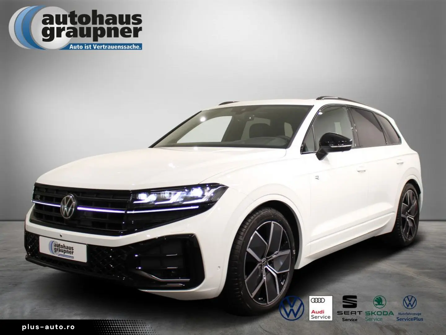 VW Touareg 3.0 TDI 4MOTION Tiptronic R-Line PANO