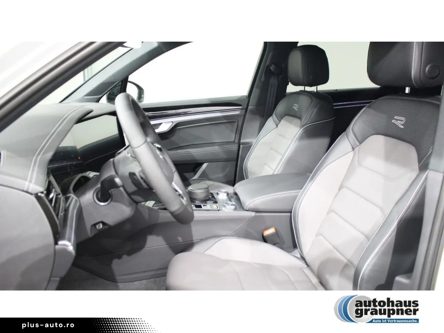 VW Touareg 3.0 TDI 4MOTION Tiptronic R-Line PANO