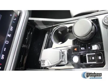 VW Touareg 3.0 TDI 4MOTION Tiptronic R-Line PANO