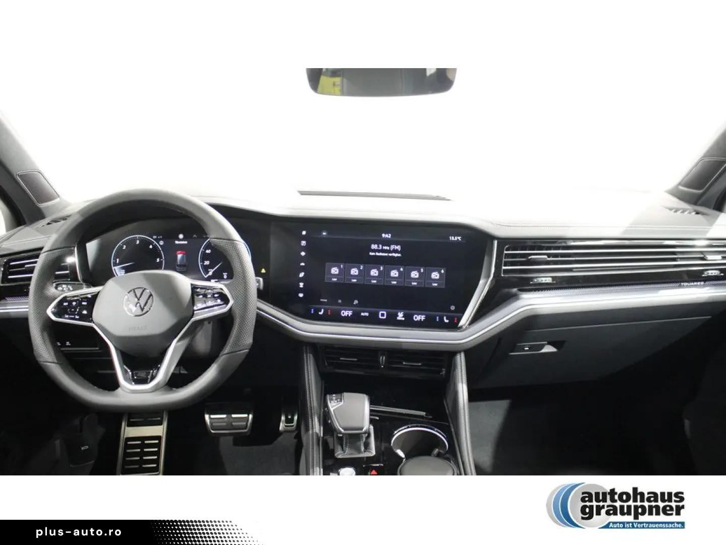 VW Touareg 3.0 TDI 4MOTION Tiptronic R-Line PANO