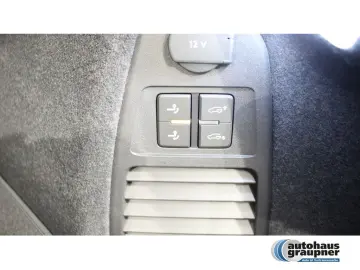VW Touareg 3.0 TDI 4MOTION Tiptronic R-Line PANO