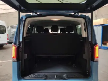 MERCEDES-BENZ Vito 119 CDI Tourer 4x4 Nav Distr Sthz…