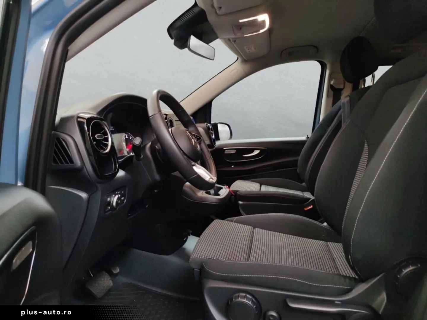 MERCEDES-BENZ Vito 119 CDI Tourer 4x4 Nav Distr Sthz&hellip;