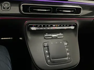 MERCEDES-BENZ V 250 d lang Style Plus AHK Multibeam Distr