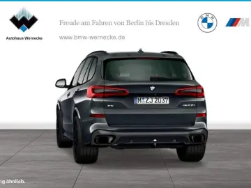 BMW X5 M50i
