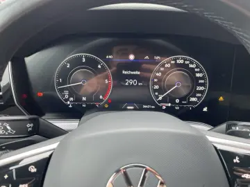 VW Touareg 3.0 TDI R-Line AHK Standhzg SIDE Klima