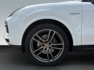 PORSCHE Cayenne E-Hybrid Luftfederung BOSE PDCC Sportabg