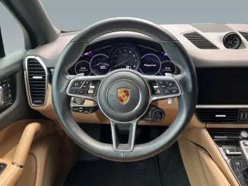 PORSCHE Cayenne E-Hybrid Luftfederung BOSE PDCC Sportabg