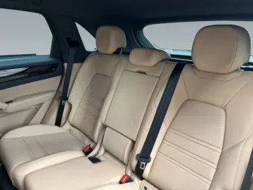 PORSCHE Cayenne E-Hybrid Luftfederung BOSE PDCC Sportabg