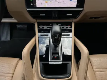 PORSCHE Cayenne E-Hybrid Luftfederung BOSE PDCC Sportabg