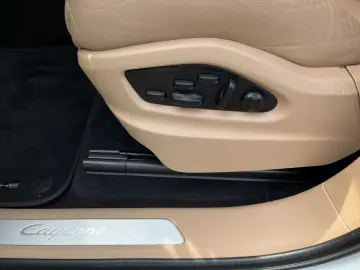 PORSCHE Cayenne E-Hybrid Luftfederung BOSE PDCC Sportabg