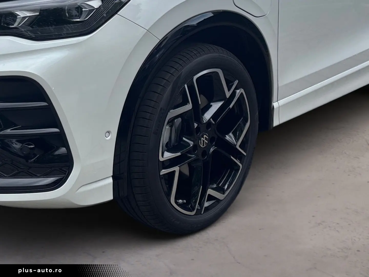 VW Tiguan 1.5 TSI eHybrid R-Line DSG AHK KEYLESS