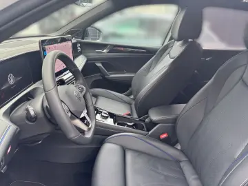 VW Tiguan 1.5 TSI eHybrid R-Line DSG AHK KEYLESS