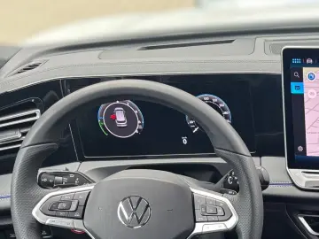 VW Tiguan 1.5 TSI eHybrid R-Line DSG AHK KEYLESS