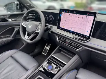 VW Tiguan 1.5 TSI eHybrid R-Line DSG AHK KEYLESS