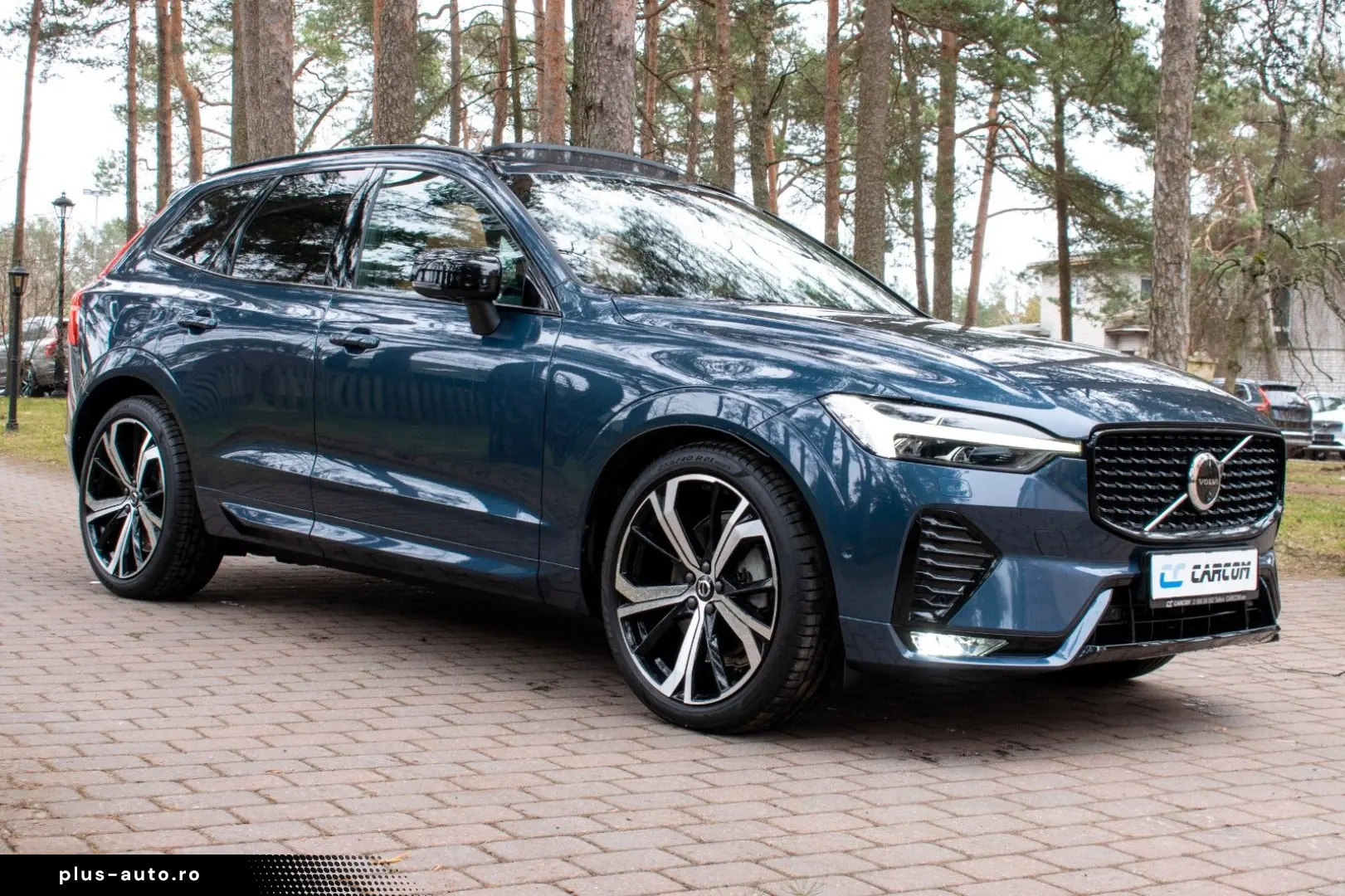 VOLVO XC60 B4 Ultimate DARK B&W Massage 4C FULLOPT