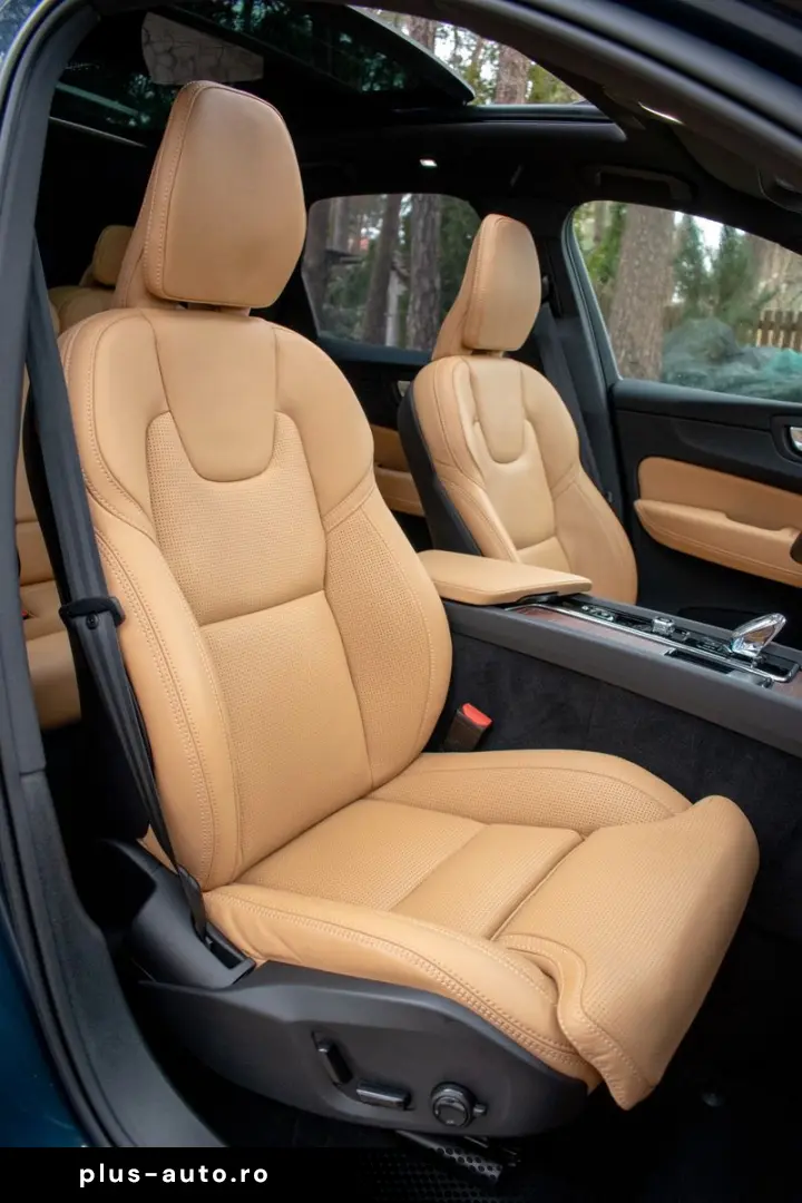 VOLVO XC60 B4 Ultimate DARK B&W Massage 4C FULLOPT