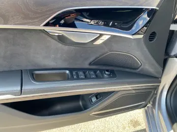AUDI A8 50 TDI quattro Tiptronic Matrix HuD Standhzg.