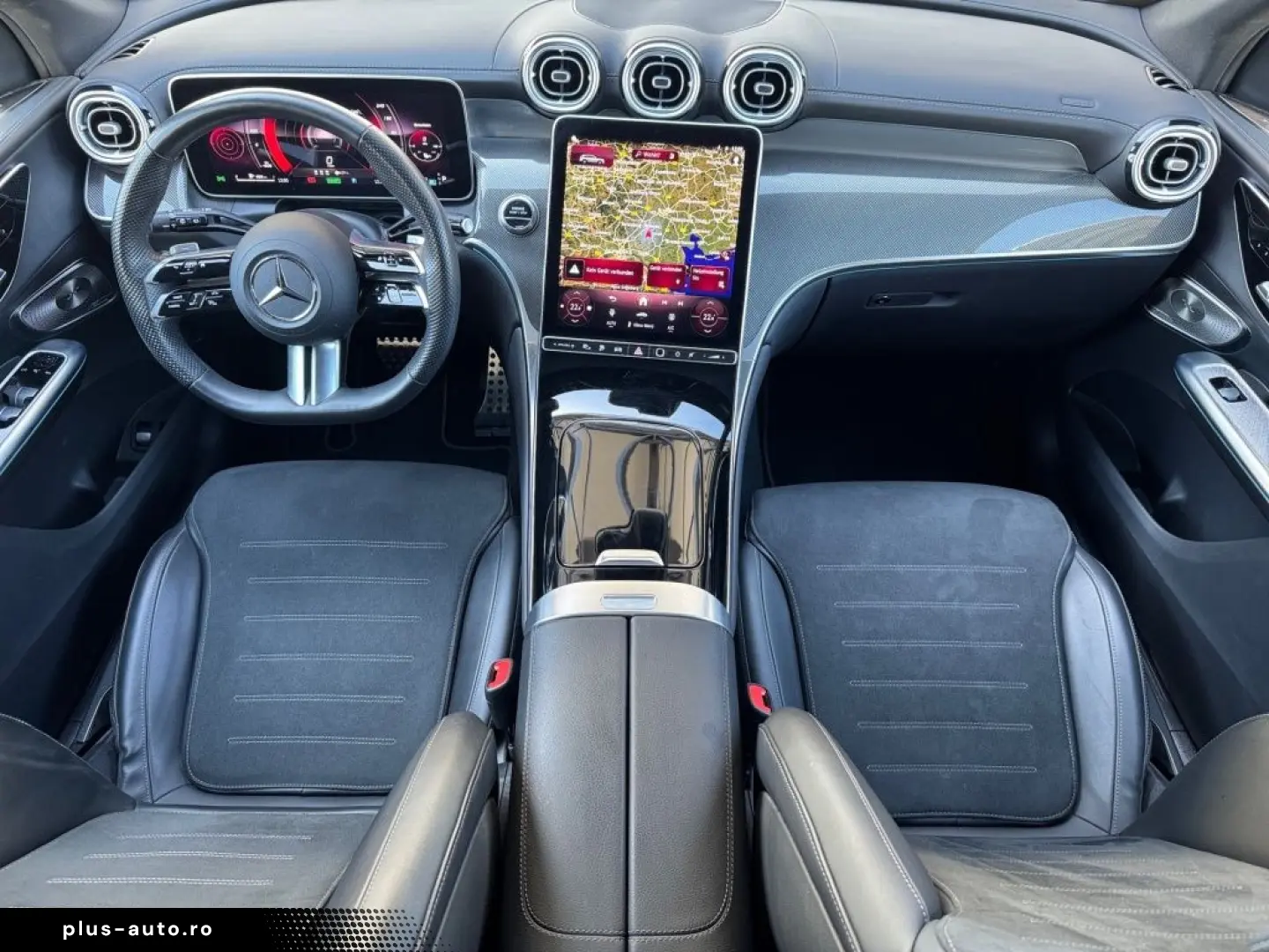 MERCEDES-BENZ GLC 300 e 4M AMG  Night-P  Pano-D  AHK&hellip;