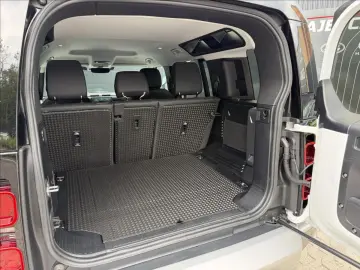 LAND ROVER Defender 110 D200 MHEV S ZÁRUKA