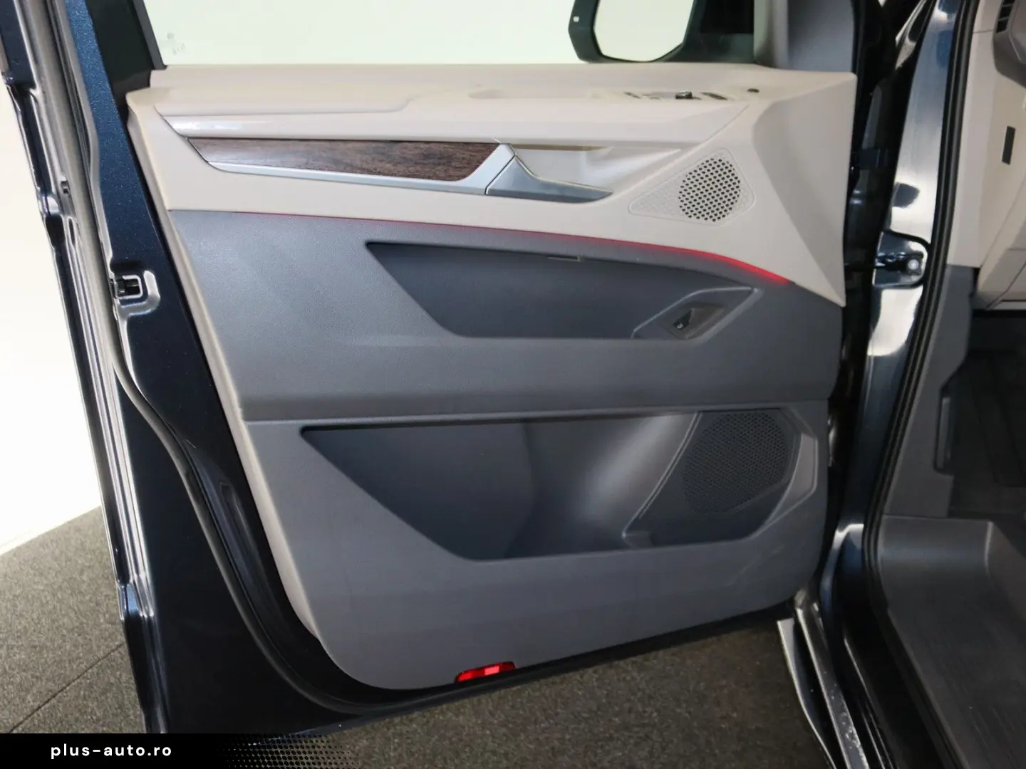 VW T7 Multivan 1.5 TSI eHybrid 4MOTION Style AHK