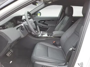 15 831