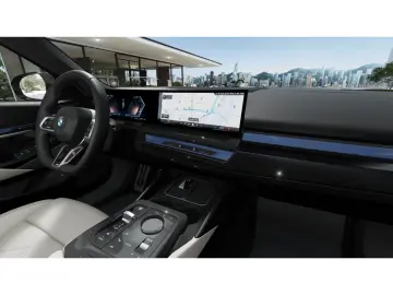 BMW 520 d Touring M Sport Pro HUD Iconic 360  AHK