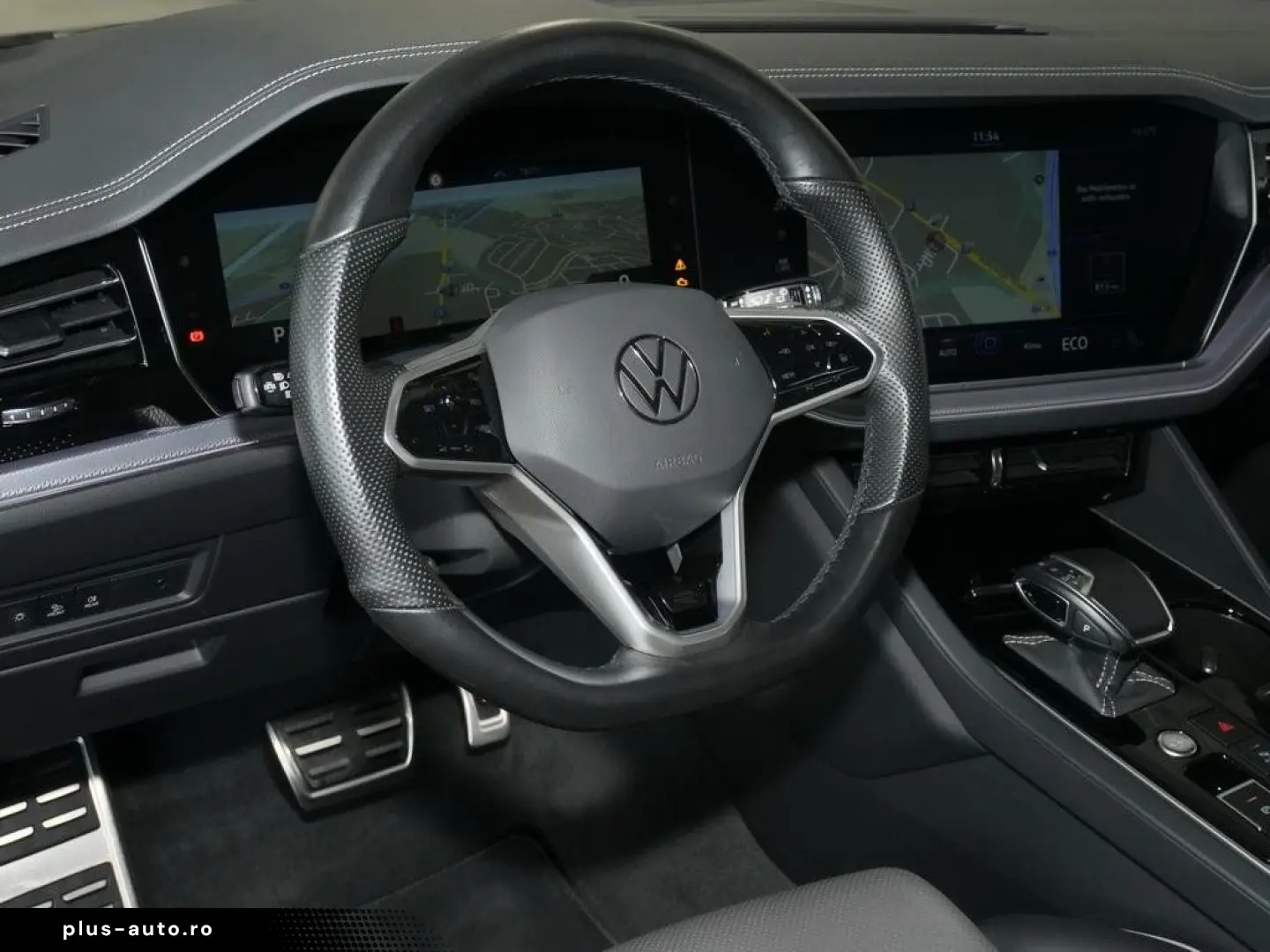 VW Touareg 3.0 TDI DSG R-Line Black-Style 5-J-GAR 2